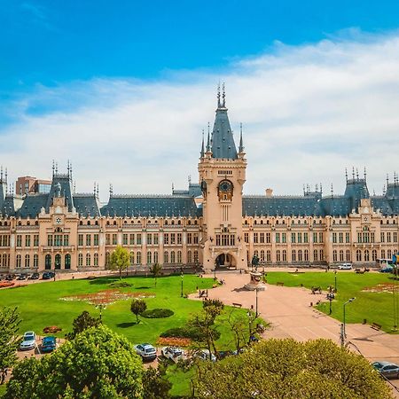 Iasi Ultra Central Apartment Self Check-In 外观 照片