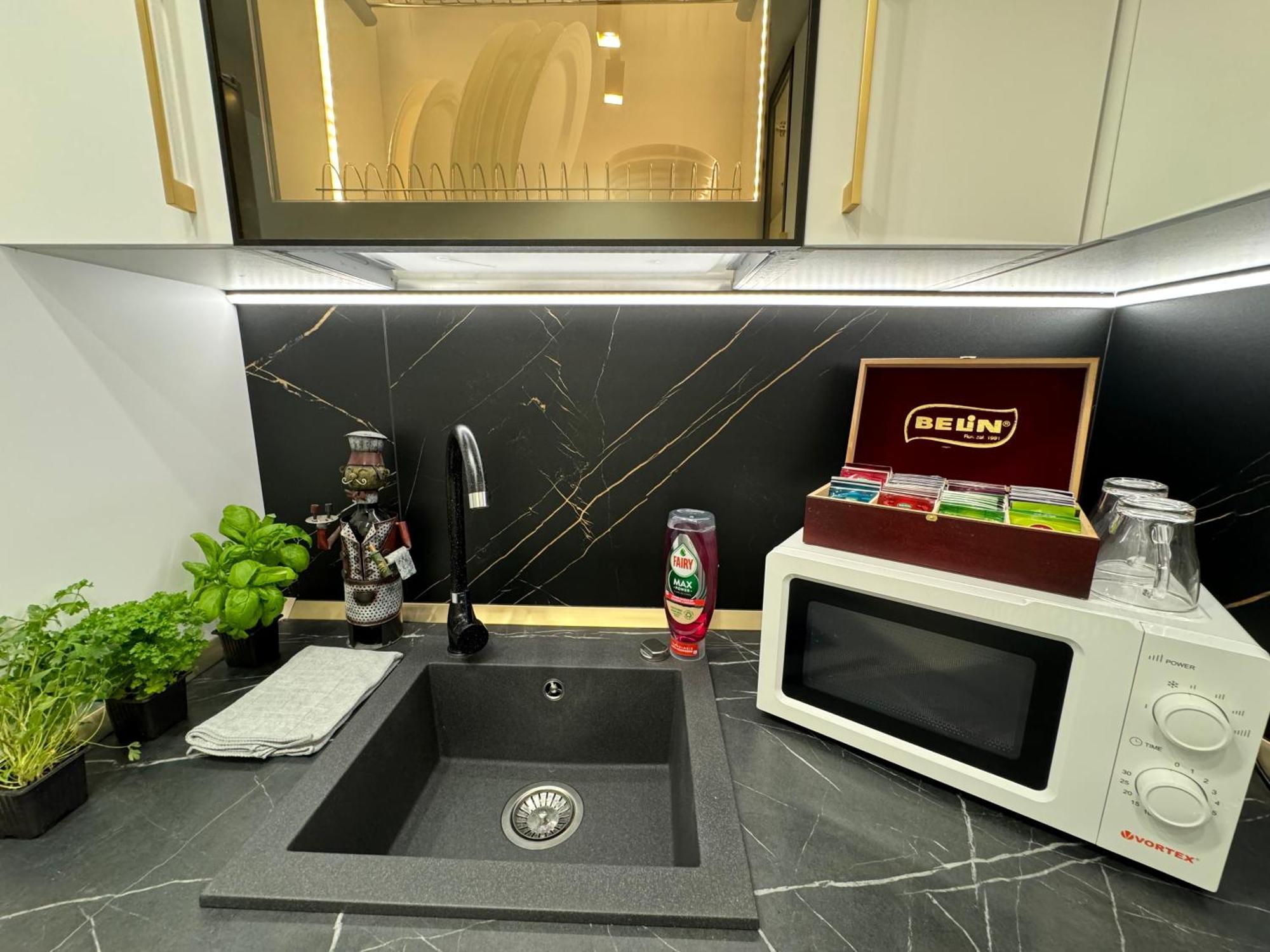 Iasi Ultra Central Apartment Self Check-In 外观 照片