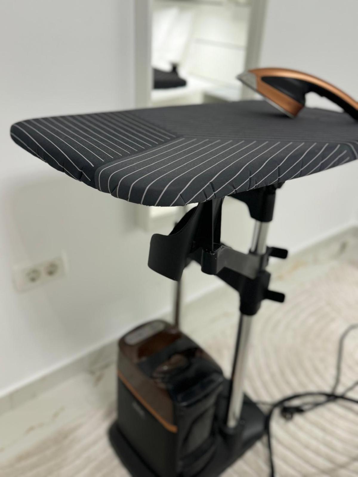 Iasi Ultra Central Apartment Self Check-In 外观 照片